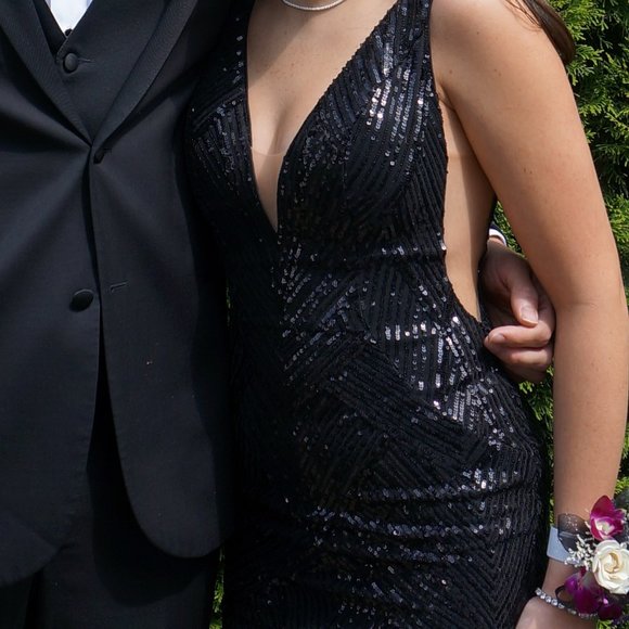 Black Beaded Sequin Prom Formal Dress - Ava Presley - Size 2 - Picture 5 of 8